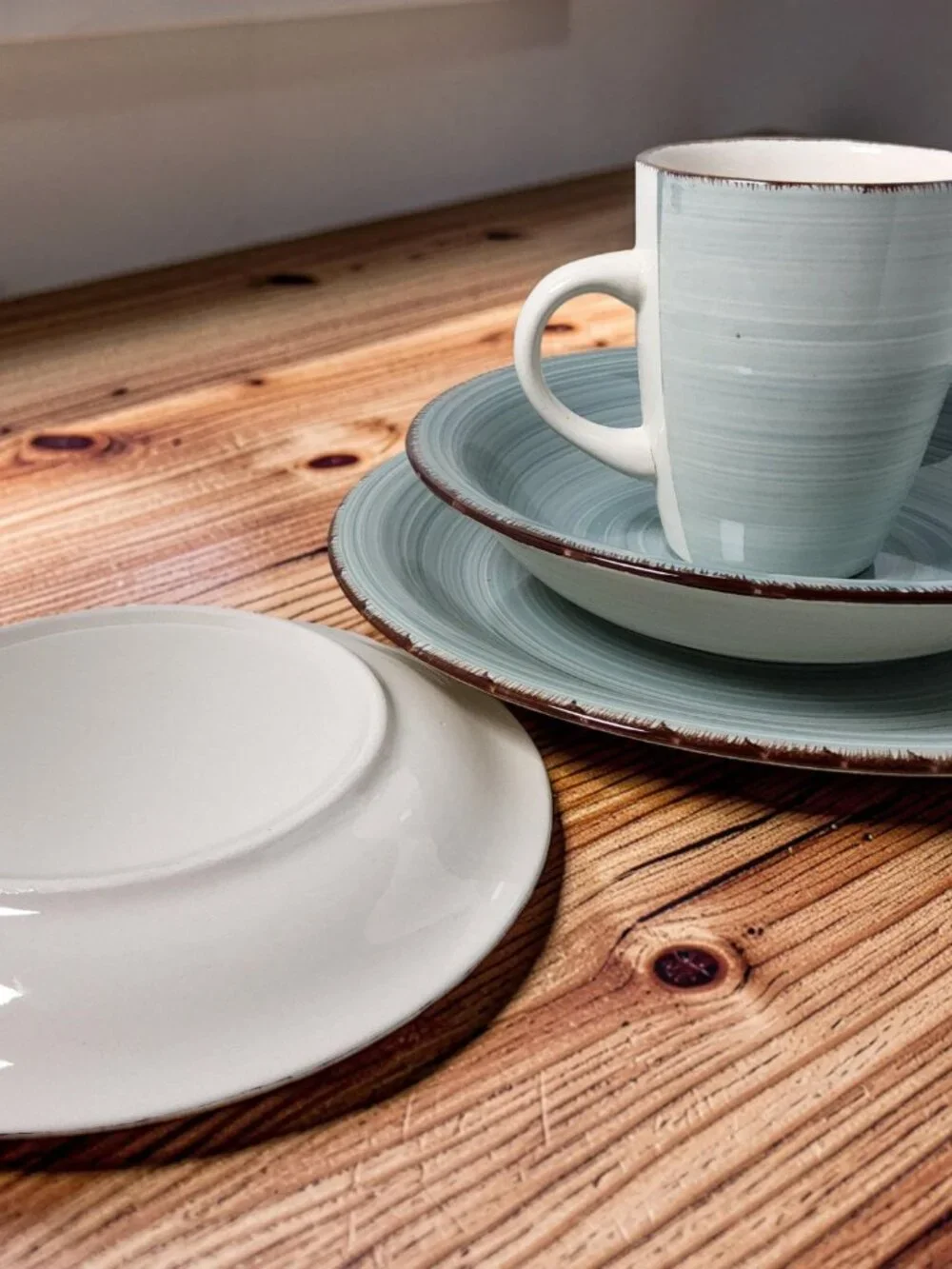 Vintage Royal Norfolk 1980s aqua swirl pattern Brown Edges 4pc. setting ceramic